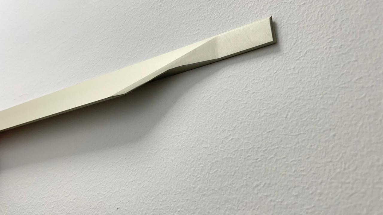 Poignée INOX PLUS 7E56 - finition chrome ciré.